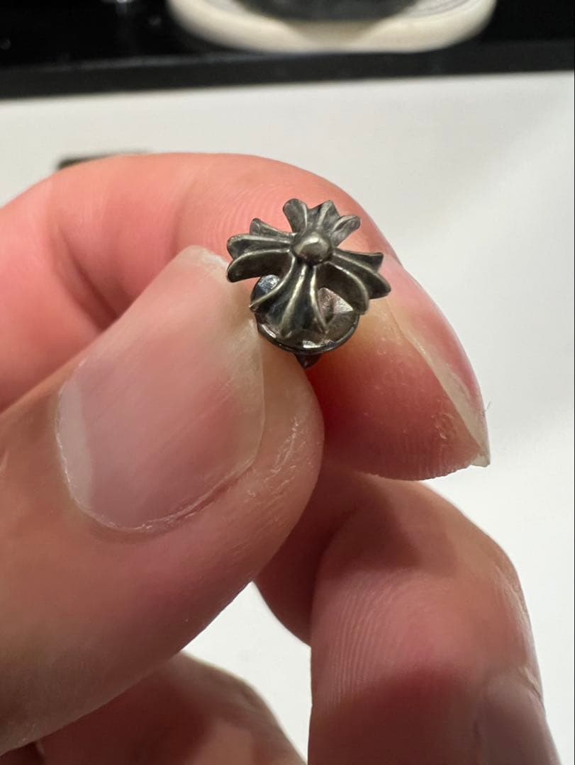 正規品CHROMEHEARTS CHプラススタッドピアス