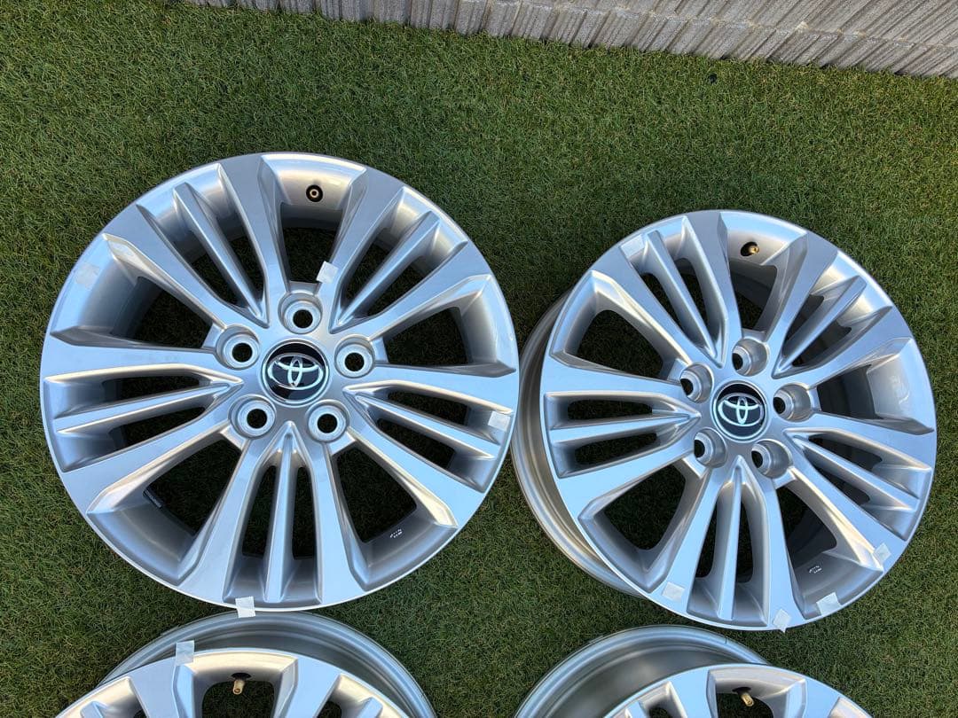 ノア　90系　純正16インチホイール
