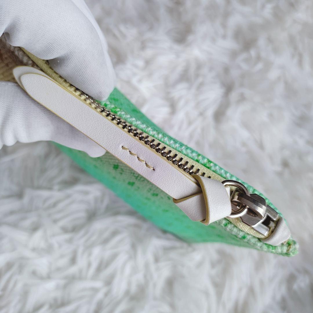 ■未使用級■ジミーチュウ クラッチバッグ ポーチ グラデーション JC ロゴ