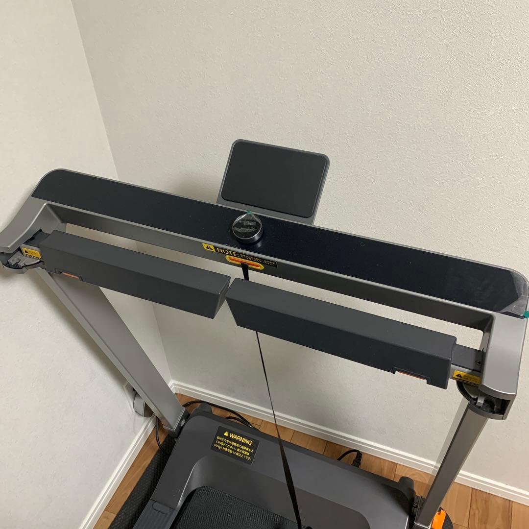 ランニング　マシン　折りたたみ可能　収納可能　美品
