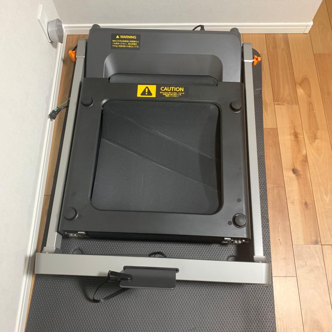 ランニング　マシン　折りたたみ可能　収納可能　美品
