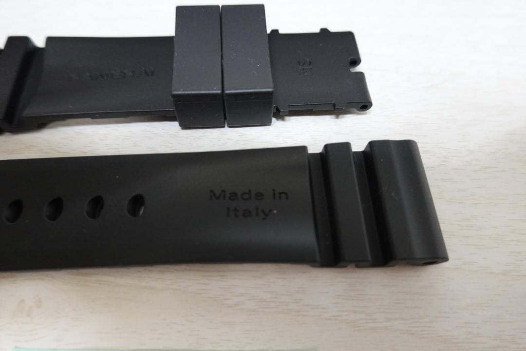 未使用　純正　PANERAI　パネライベルト、ストラップカウチューブラック　ＸＬ