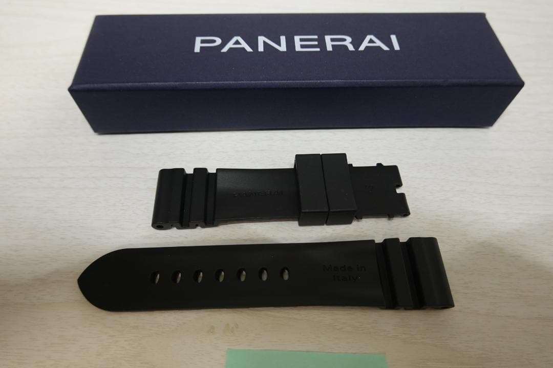 未使用　純正　PANERAI　パネライベルト、ストラップカウチューブラック　ＸＬ
