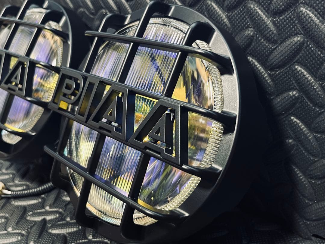 PIAA フォグランプ　ストーンガード 付き 艶消しブラック