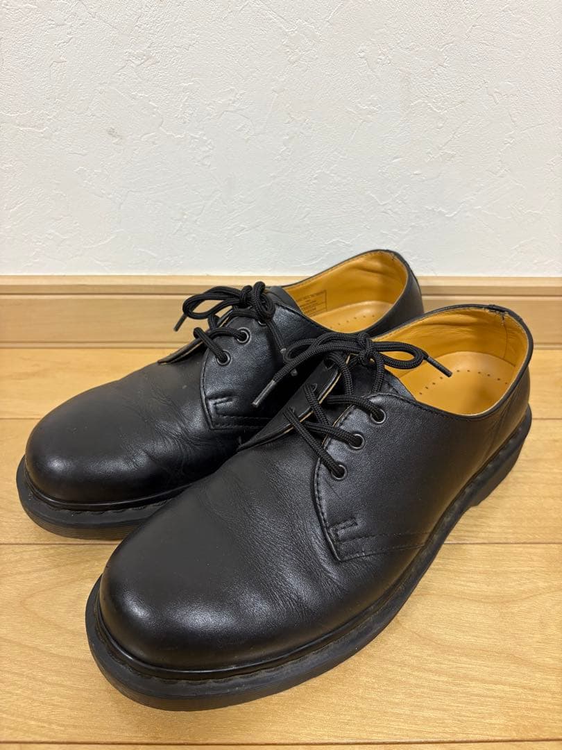 ドクターマーチン　3ホール　レザー レースアップシューズ ブラックステッチ26㎝