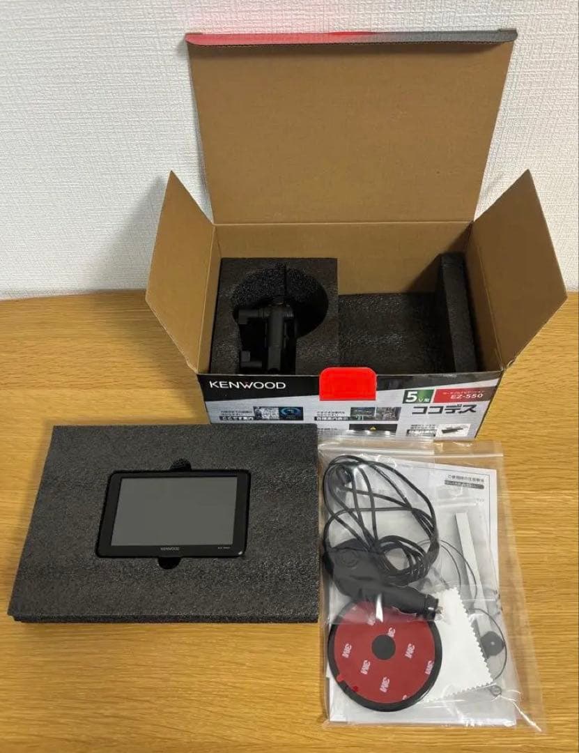 KENWOOD ポータブルナビケーション ココデスEZ550 5V型