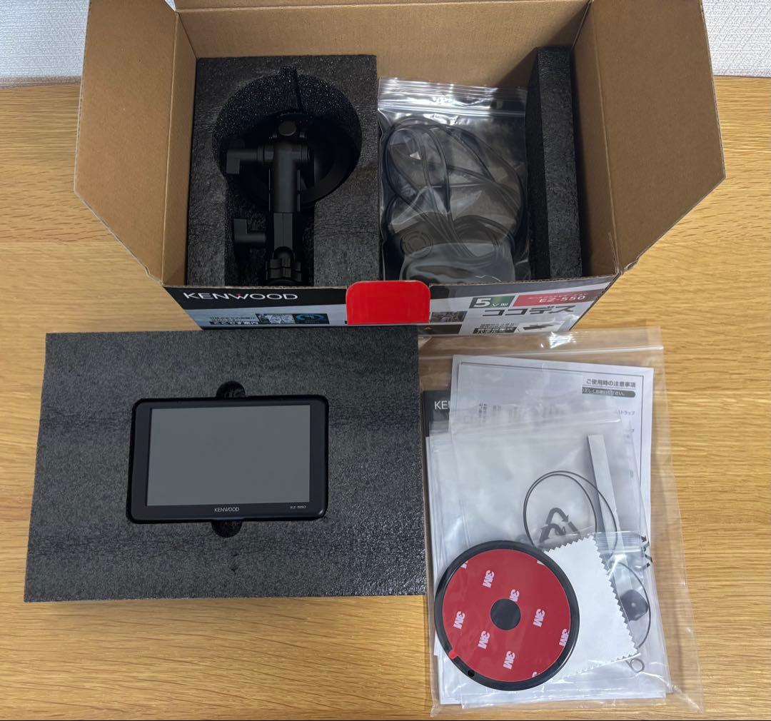 KENWOOD ポータブルナビケーション ココデスEZ550 5V型