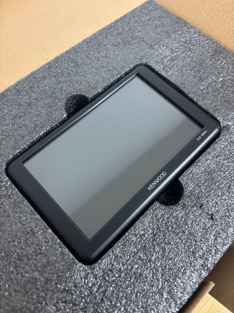 KENWOOD ポータブルナビケーション ココデスEZ550 5V型