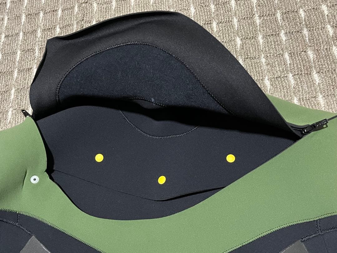 小波コタロー PIONEER SKIN セミドライスーツ・フルスーツ