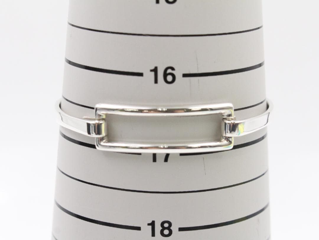 Tiffany & Co. シルバーバングル 専用ポーチ付き