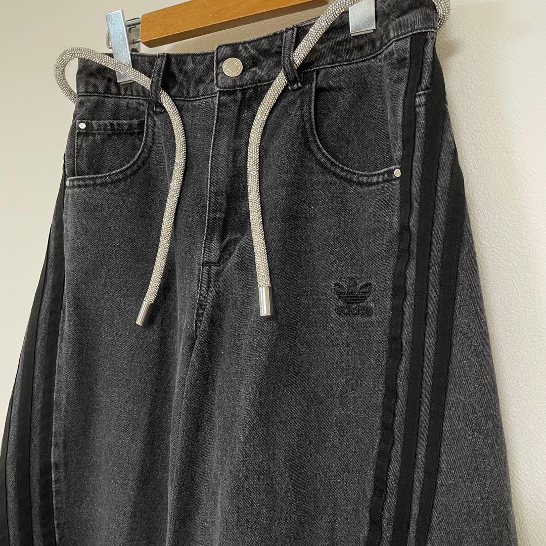 choromatuです★アディダス アディレニウム デニム カーゴパンツ