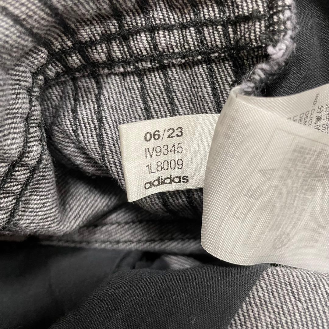 choromatuです★アディダス アディレニウム デニム カーゴパンツ