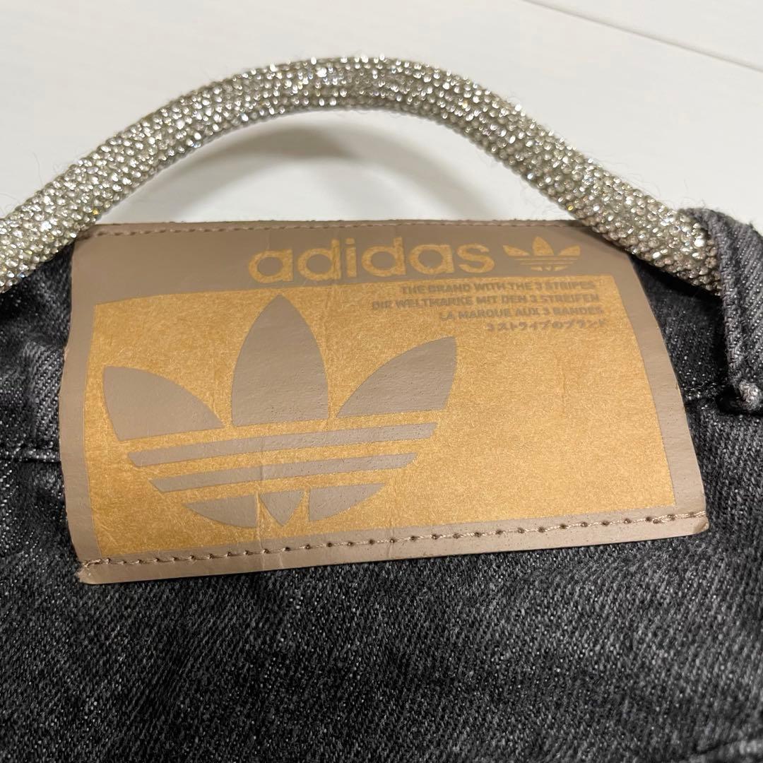 choromatuです★アディダス アディレニウム デニム カーゴパンツ