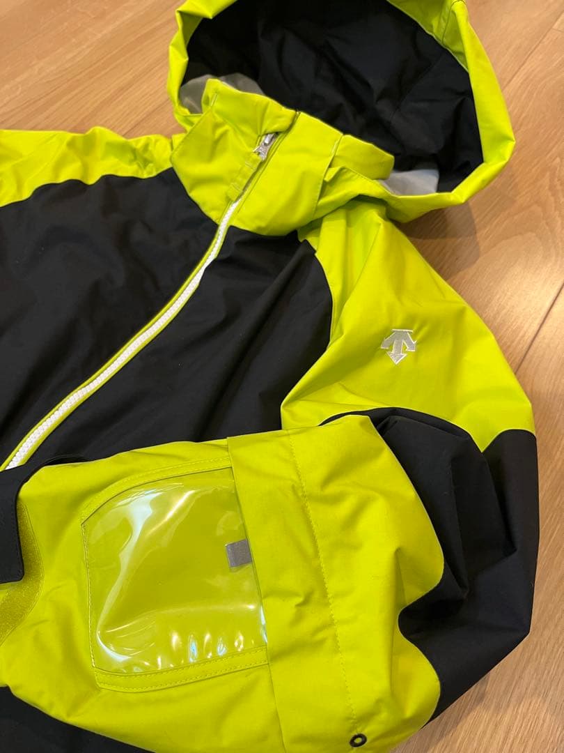 デザント　スノーウェア140〜150