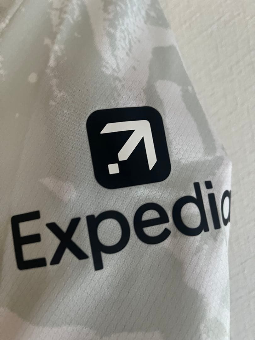 ソ*ル様 リバプール 24/25 正規品 ♯８ソボスライ サードユニフォーム