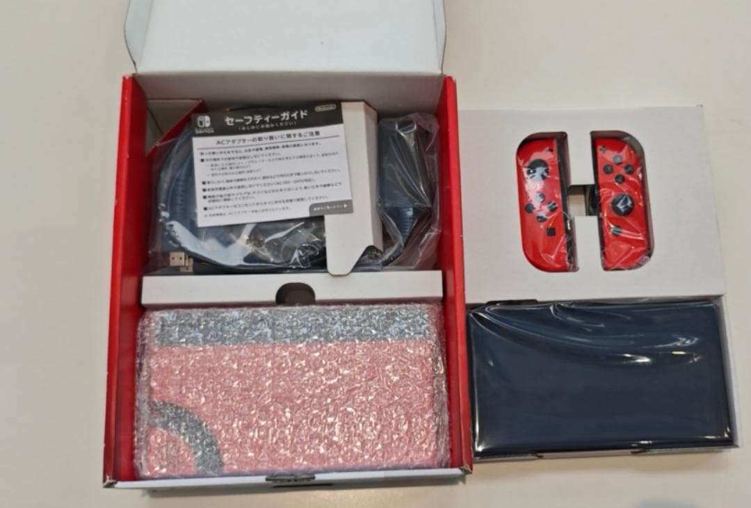 【新品未開封】1 Nintendo Switch 有機ELモデル 外箱破損有