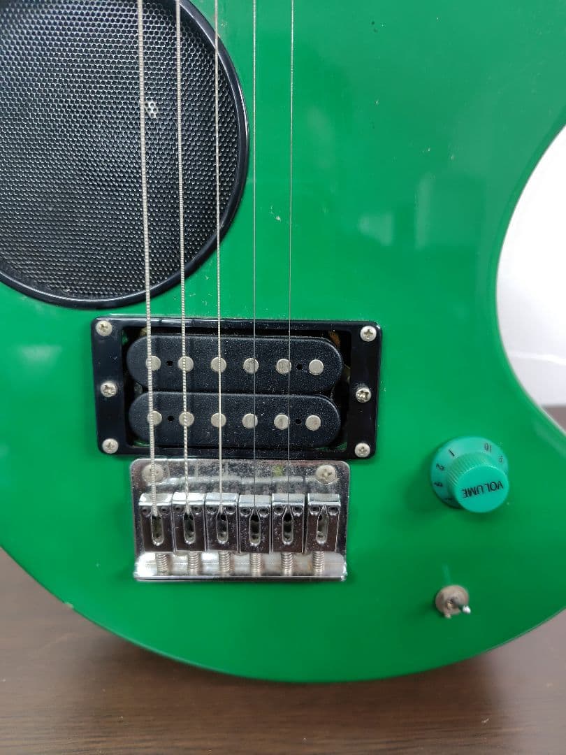 FERNANDES ミニギター（グリーン）