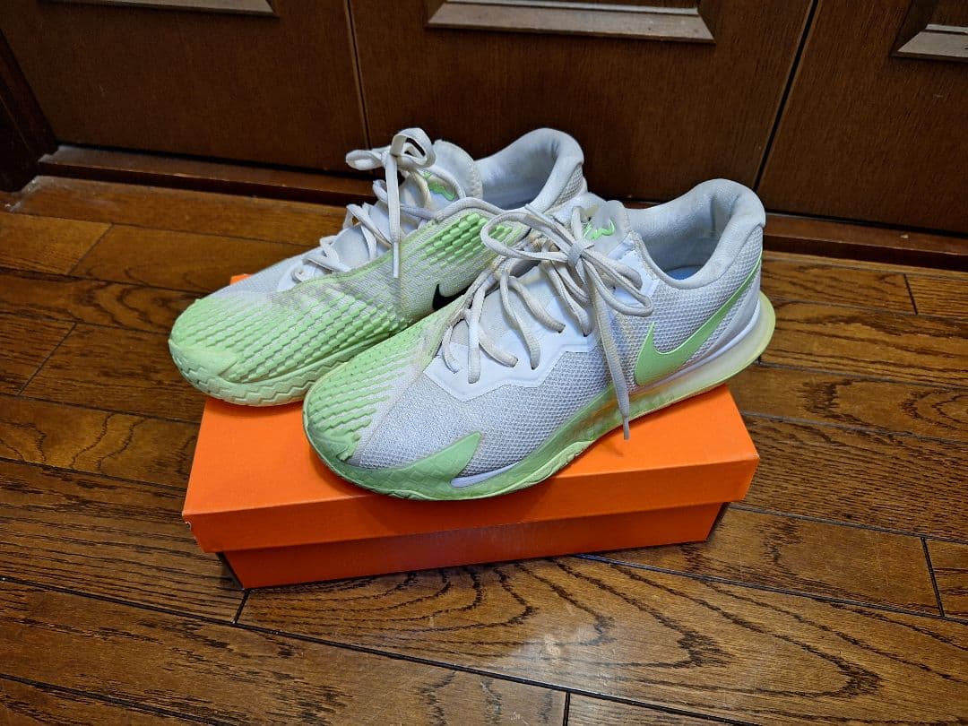 Nike Rafael Nadal テニスシューズ 値引きしました。