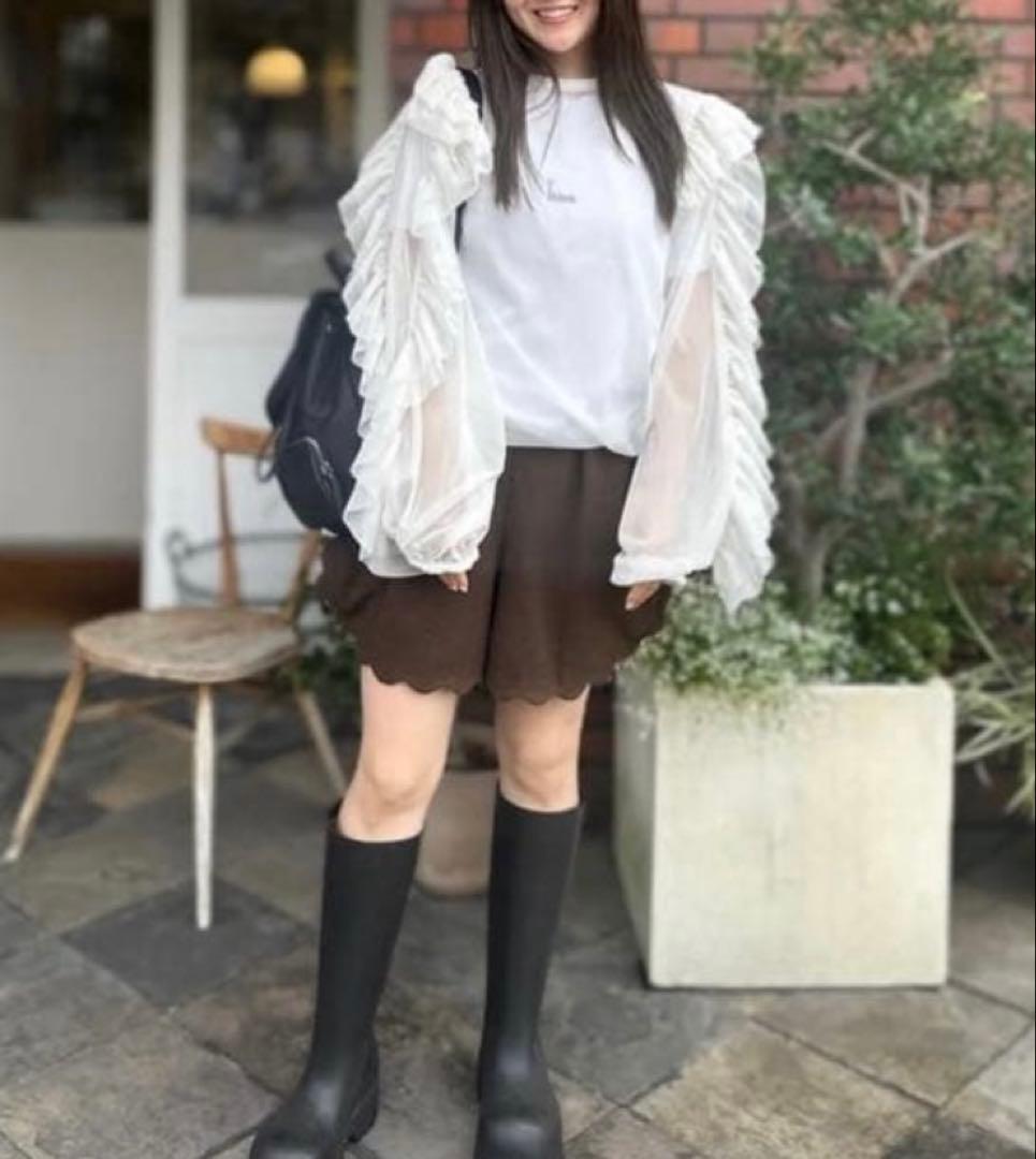 新品　完売品ロージーモンスターウールライクスカラップショートパンツ　ブラックS