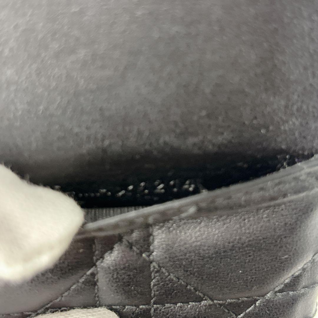 最新機種！✨美品✨Dior iPhone16 ケース　ブラック　羊革