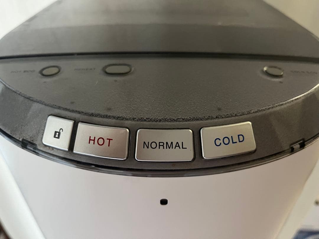 なずなtall 浄水器 ホワイト スリムデザイン　カートリッジ3本付き