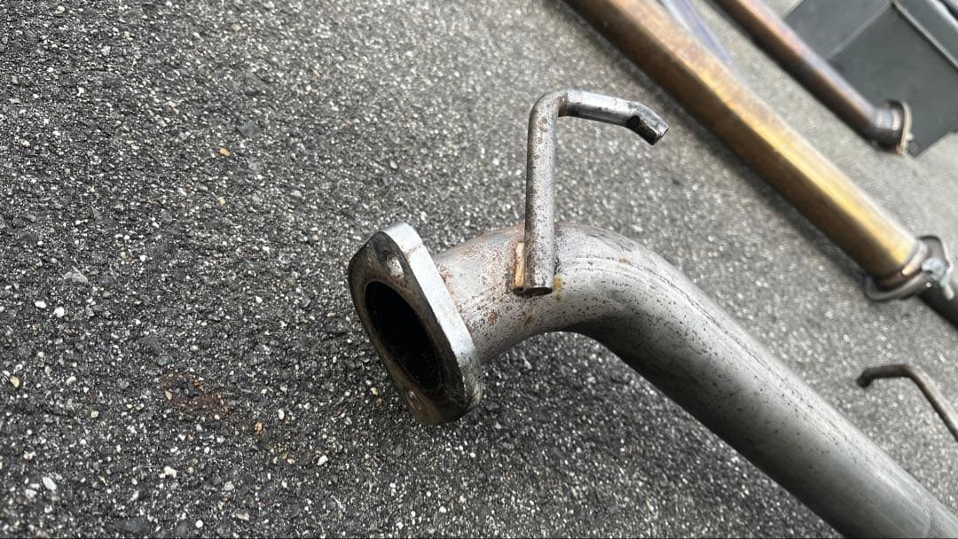 ワゴンR メーカー不明砲弾マフラー