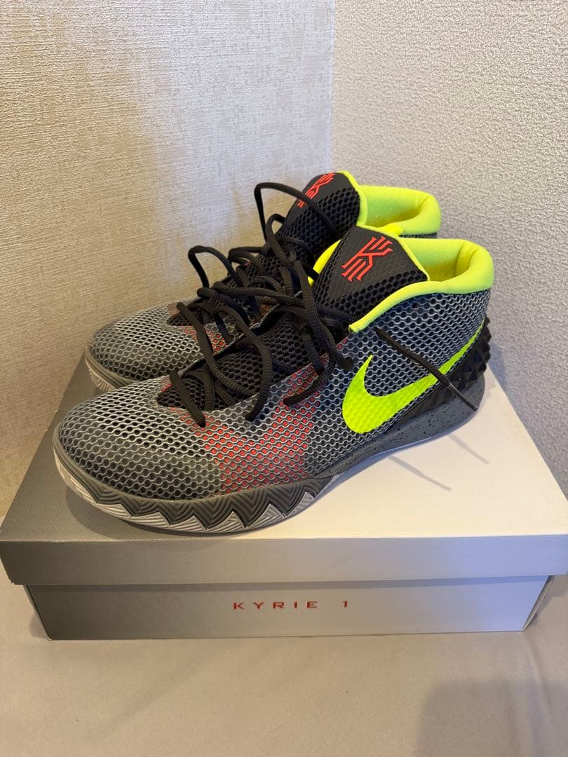 NIKE Kyrie 1 カイリー1 バスケットボールシューズ バッシュ 箱付き