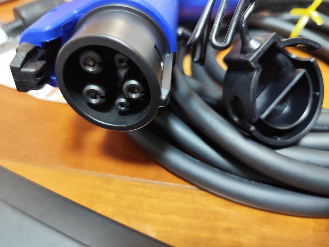 G9060-76010 トヨタ　LEXUS　EV充電ケーブル 付属100V電源