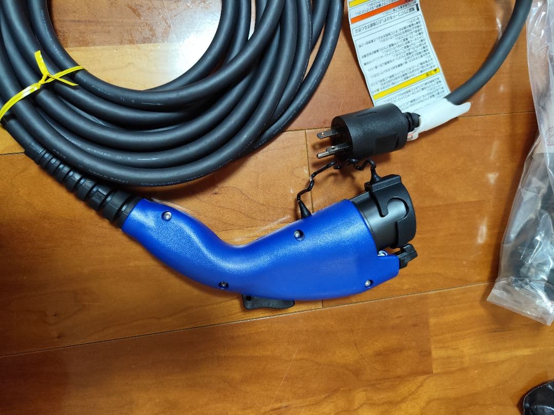 G9060-76010 トヨタ　LEXUS　EV充電ケーブル 付属100V電源