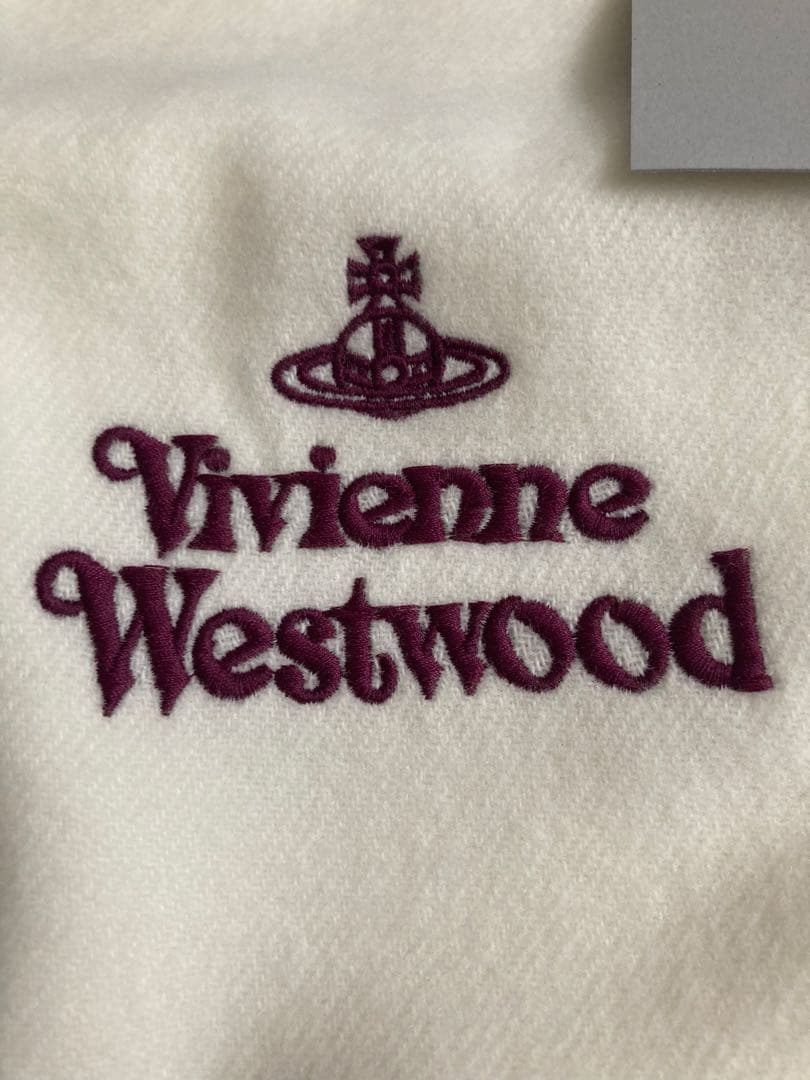 【週末セール】ヴィヴィアン　白 ホワイト マフラー