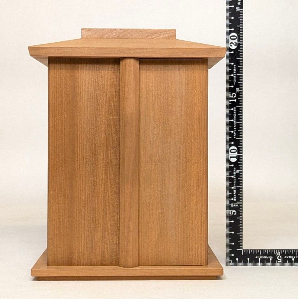 【セール・新品】 厨子入り　日蓮聖人　三宝尊　紅檀　金泥　総高さ約21㎝