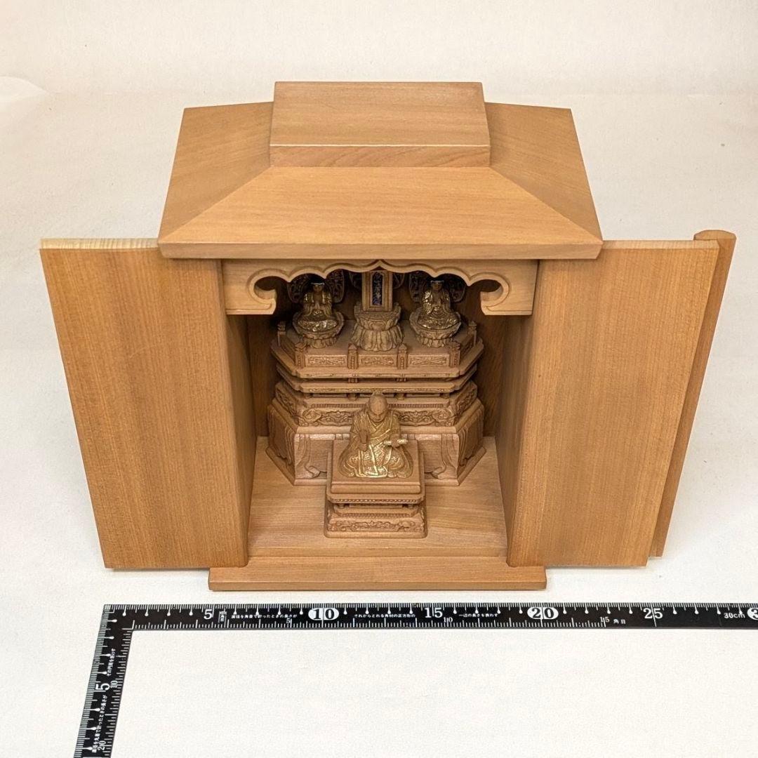 【セール・新品】 厨子入り　日蓮聖人　三宝尊　紅檀　金泥　総高さ約21㎝