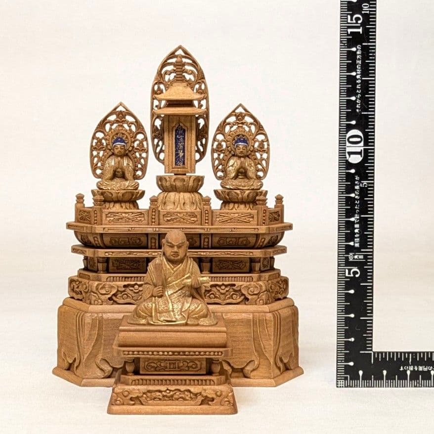 【セール・新品】 厨子入り　日蓮聖人　三宝尊　紅檀　金泥　総高さ約21㎝
