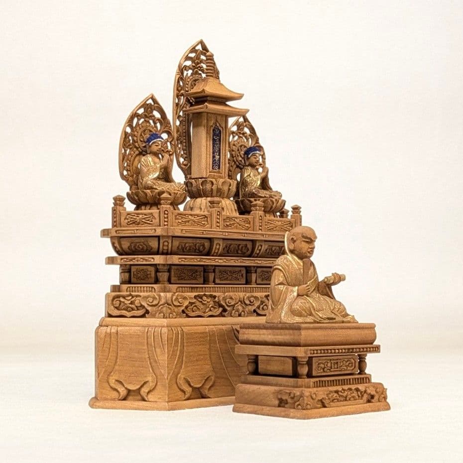 【セール・新品】 厨子入り　日蓮聖人　三宝尊　紅檀　金泥　総高さ約21㎝