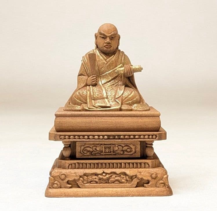 【セール・新品】 厨子入り　日蓮聖人　三宝尊　紅檀　金泥　総高さ約21㎝