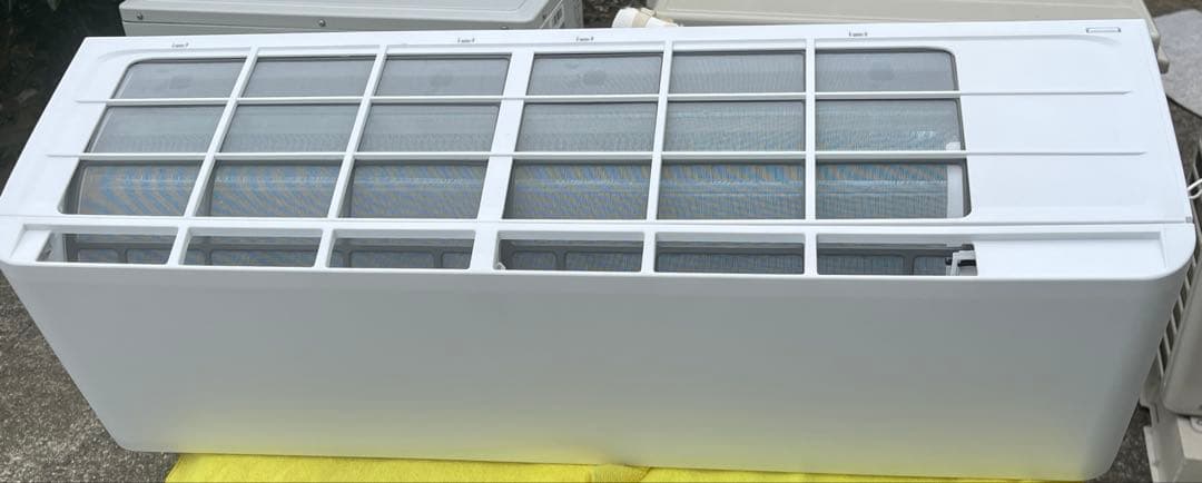 エアコンほぼ新品2024年製10畳　ハイセンスオリジナルベーシック　HA28BK