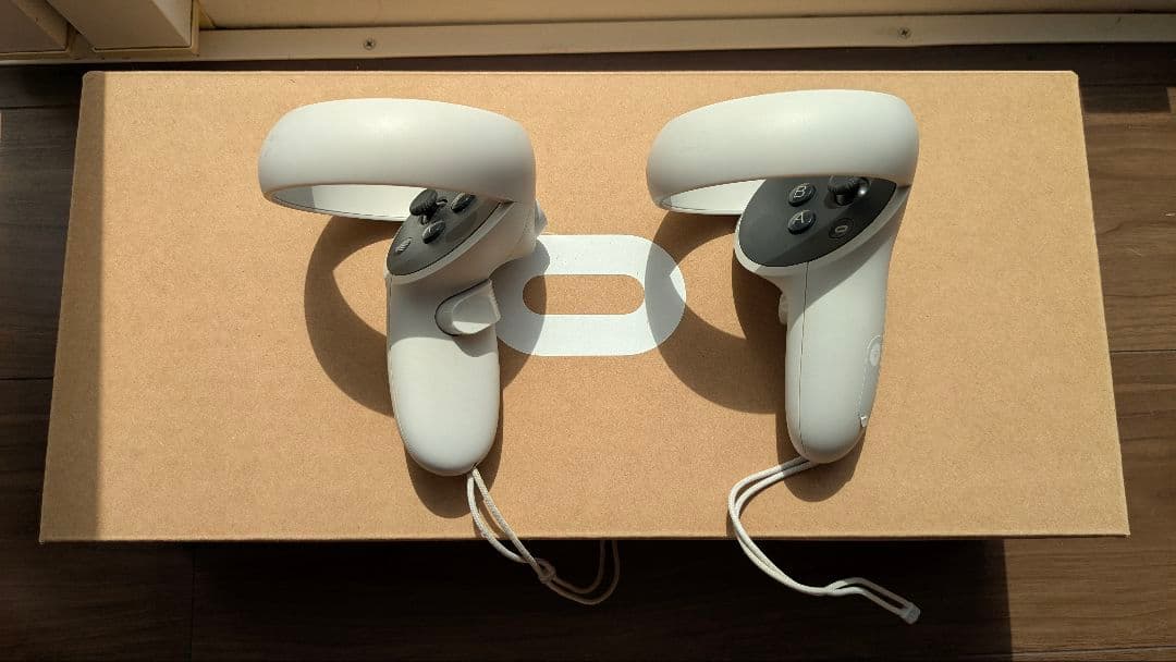  quest 2[128GB]（コントローラー、ストラップ付）