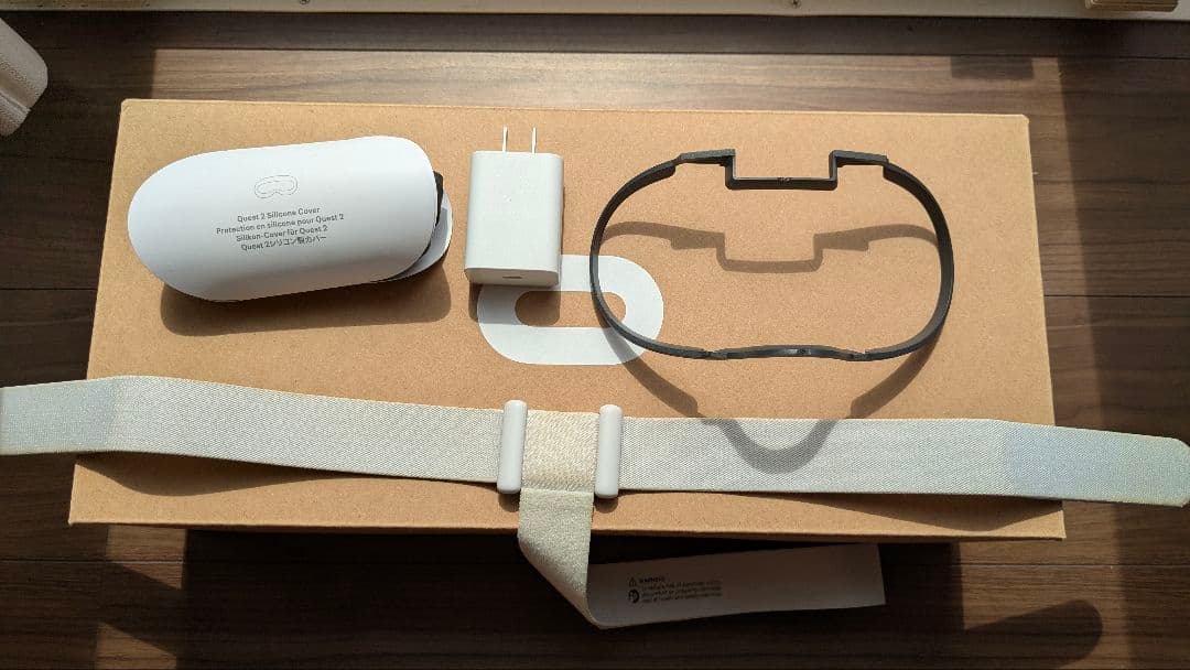  quest 2[128GB]（コントローラー、ストラップ付）