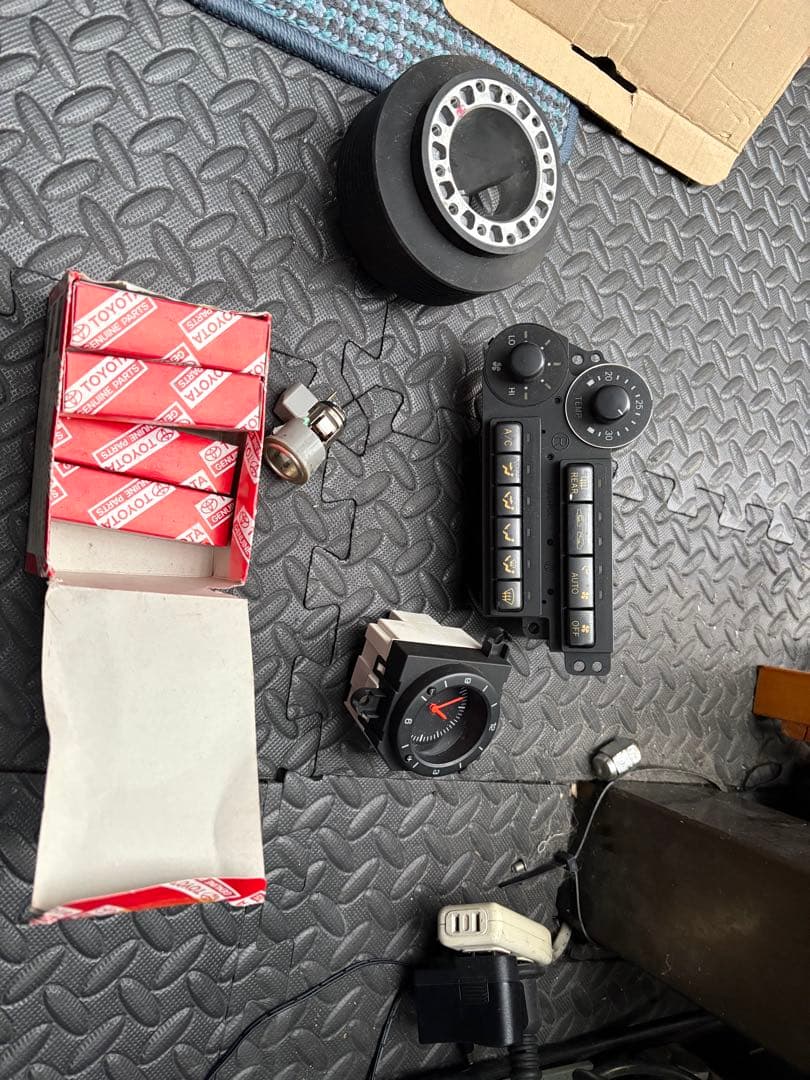 80スープラ後期用 内装パーツ