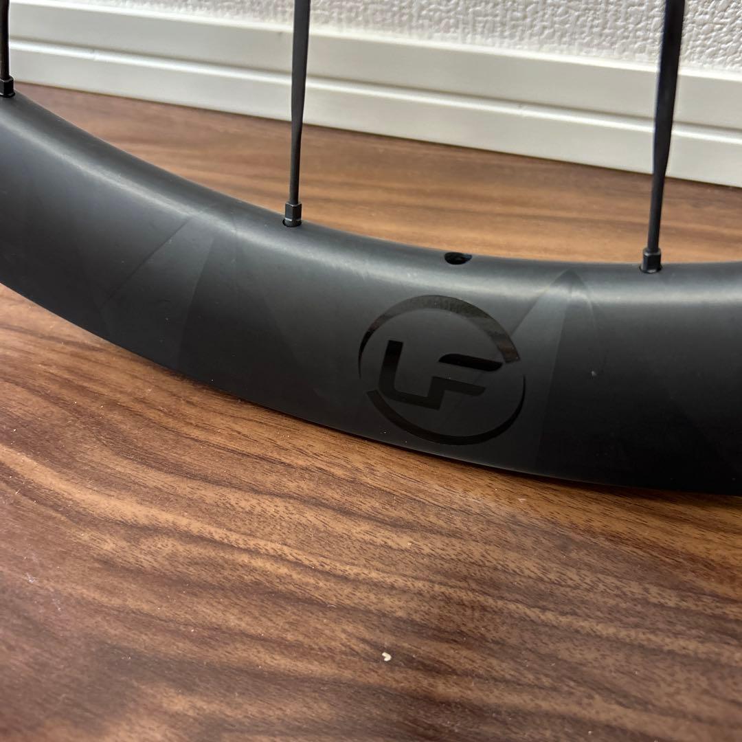 LIGHT FASTカーボンホイールCSB 45/50mmおまけ付き