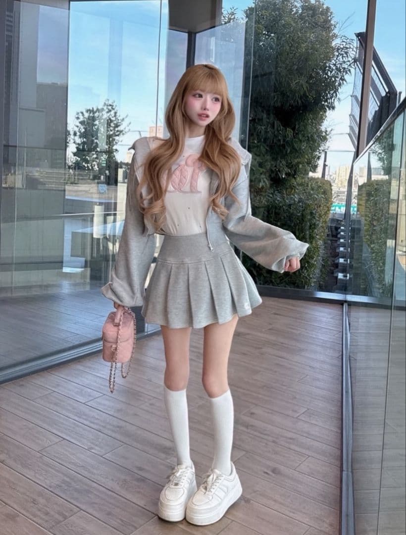 【即日発送】Hello DarichキルティングアップリケビジューTシャツ