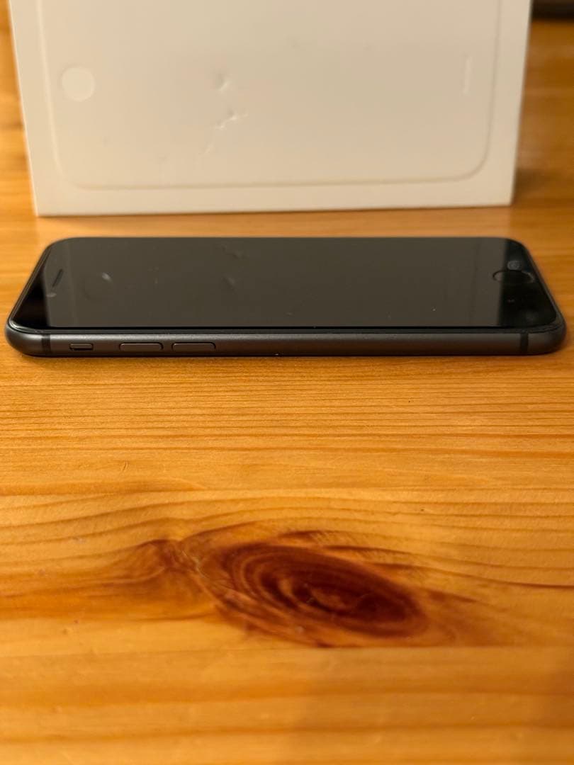 『美品』　iPhone8 バッテリー86%