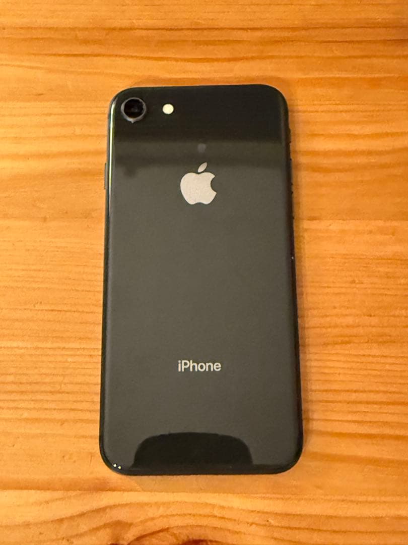 『美品』　iPhone8 バッテリー86%