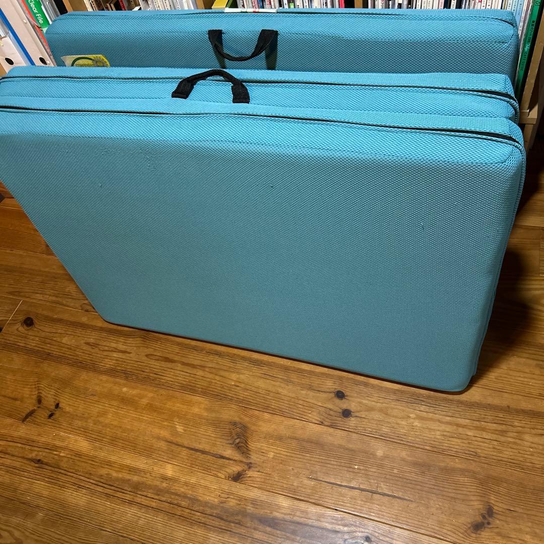 Magniflex マニフレックス　三つ折り　シングルマットレス ブルー