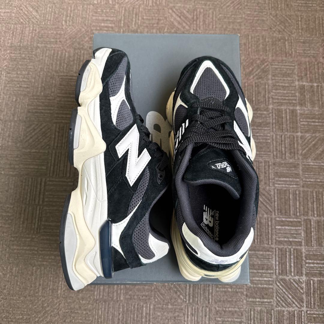 New Balance 9060 ブラック/ホワイト スニーカー