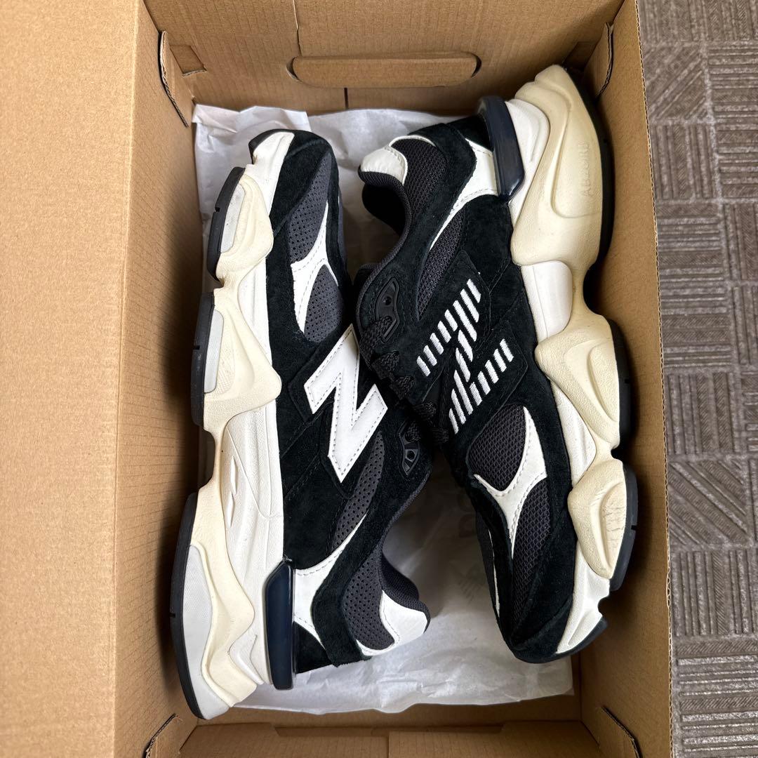 New Balance 9060 ブラック/ホワイト スニーカー