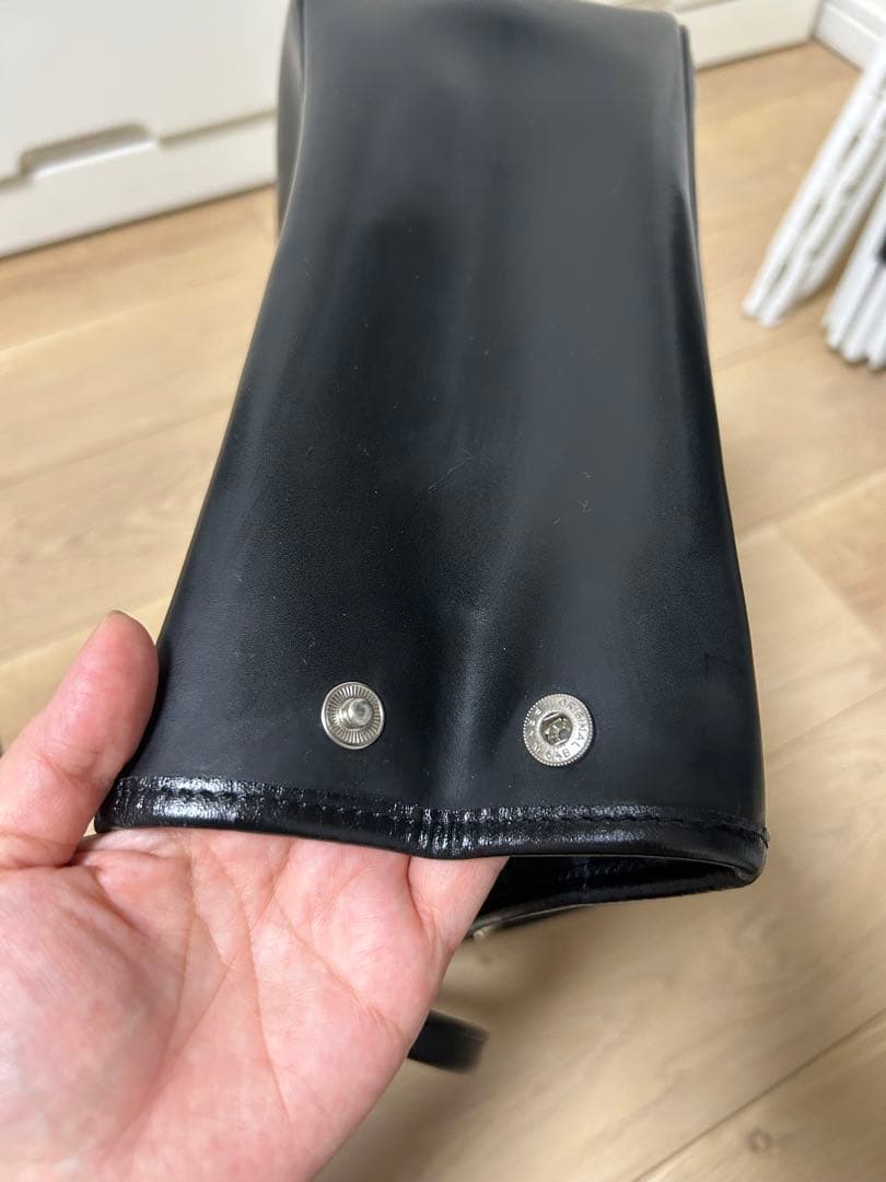 イクラ☆LONGCHAMP 黒 レザー ビジネスバッグ