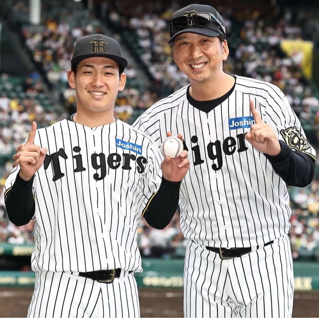 阪神タイガース伊原陵人選手初勝利記念直筆サインボール　専用