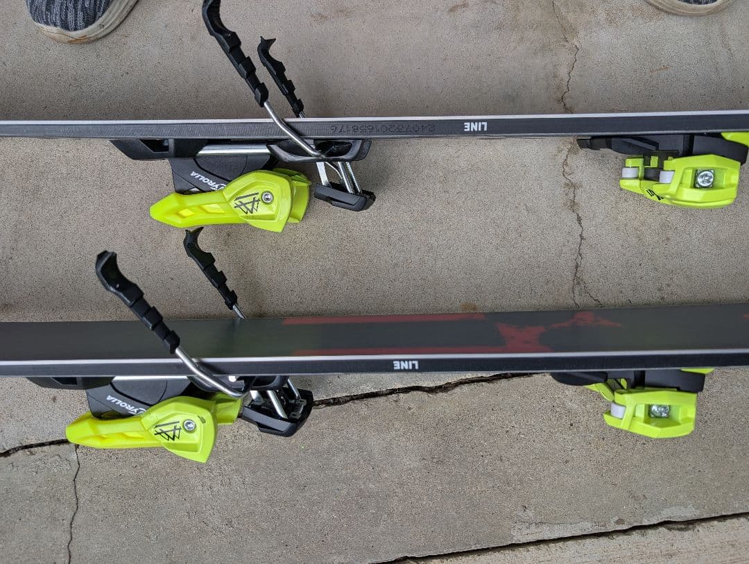 Guchさん専用　LINE BLADE + TYROLIA ATTACK11GW