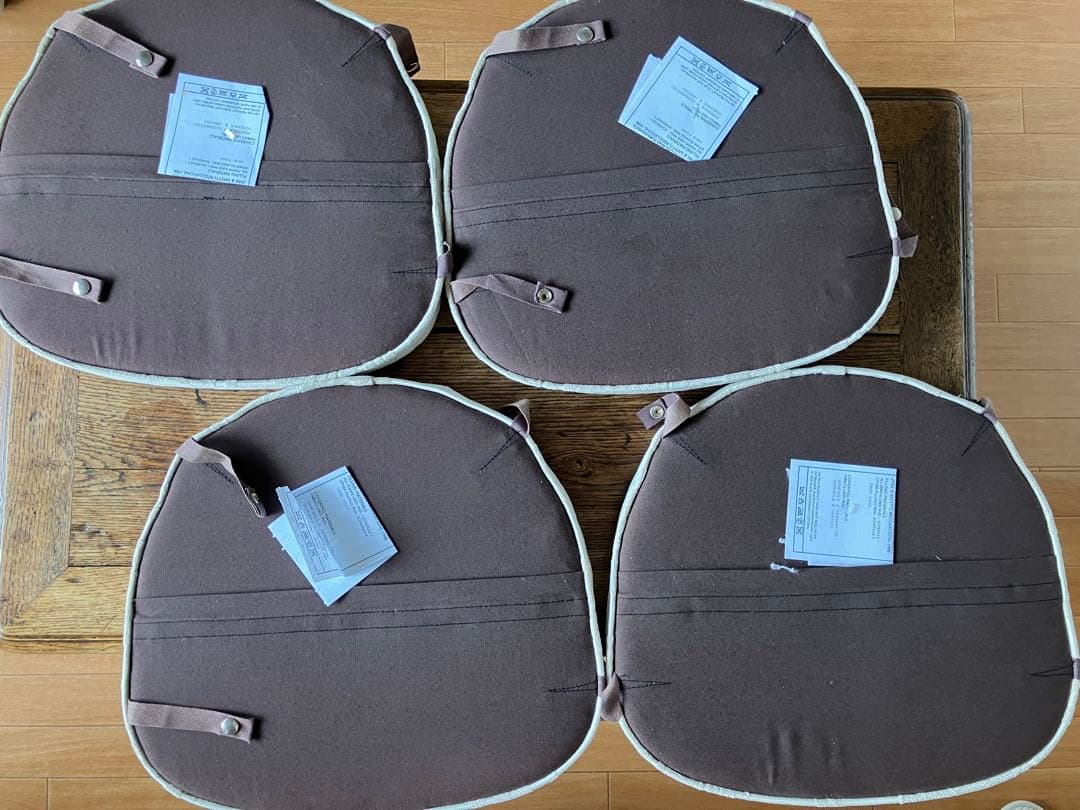 アーコール　チェア用クッション　　　　　4つセット　美品